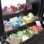 体に優しくオシャレなコスメも！Ｂ
