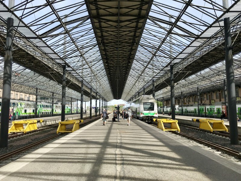 ヘルシンキ
列車